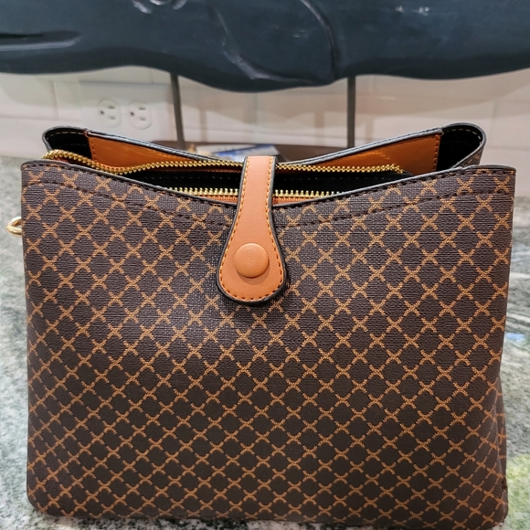 🏖️ NEW Coffee & Cognac Bucket Bag with Crossbody Strap - Picture 2 of 16